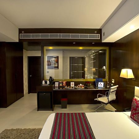 Inde Hotel Chattarpur Neu-Delhi Exterior foto