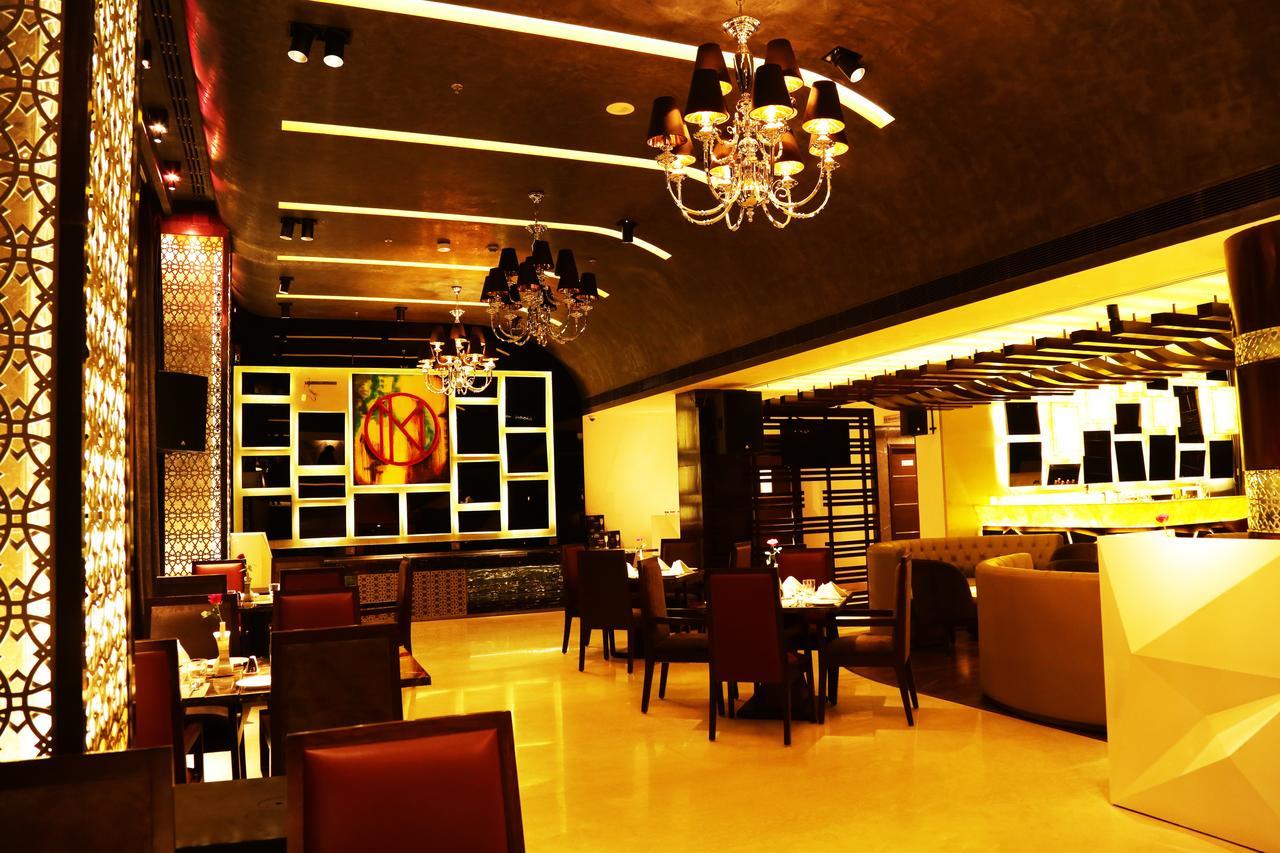 Inde Hotel Chattarpur Neu-Delhi Exterior foto