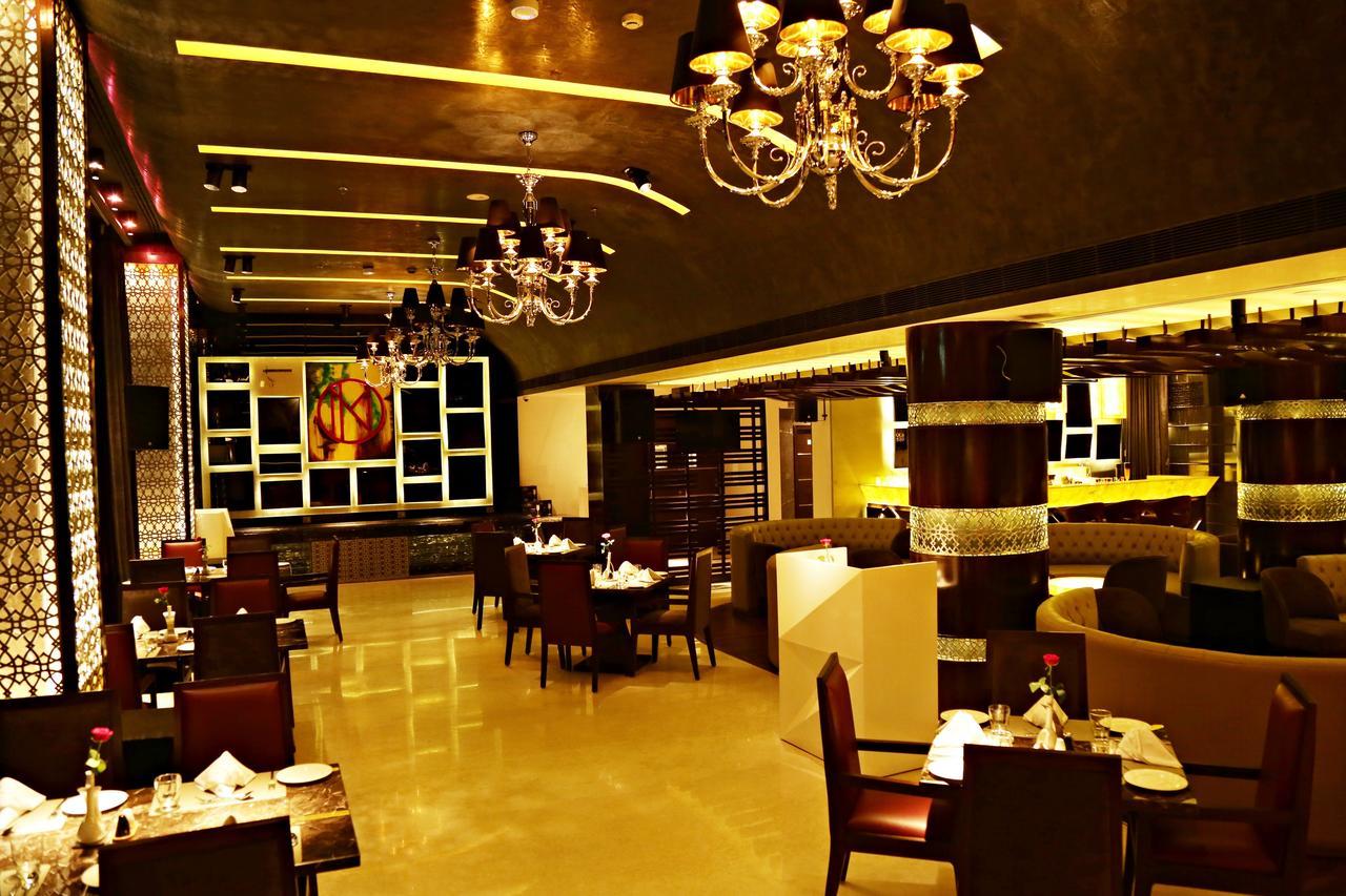 Inde Hotel Chattarpur Neu-Delhi Exterior foto