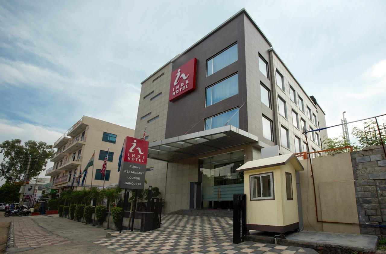 Inde Hotel Chattarpur Neu-Delhi Exterior foto