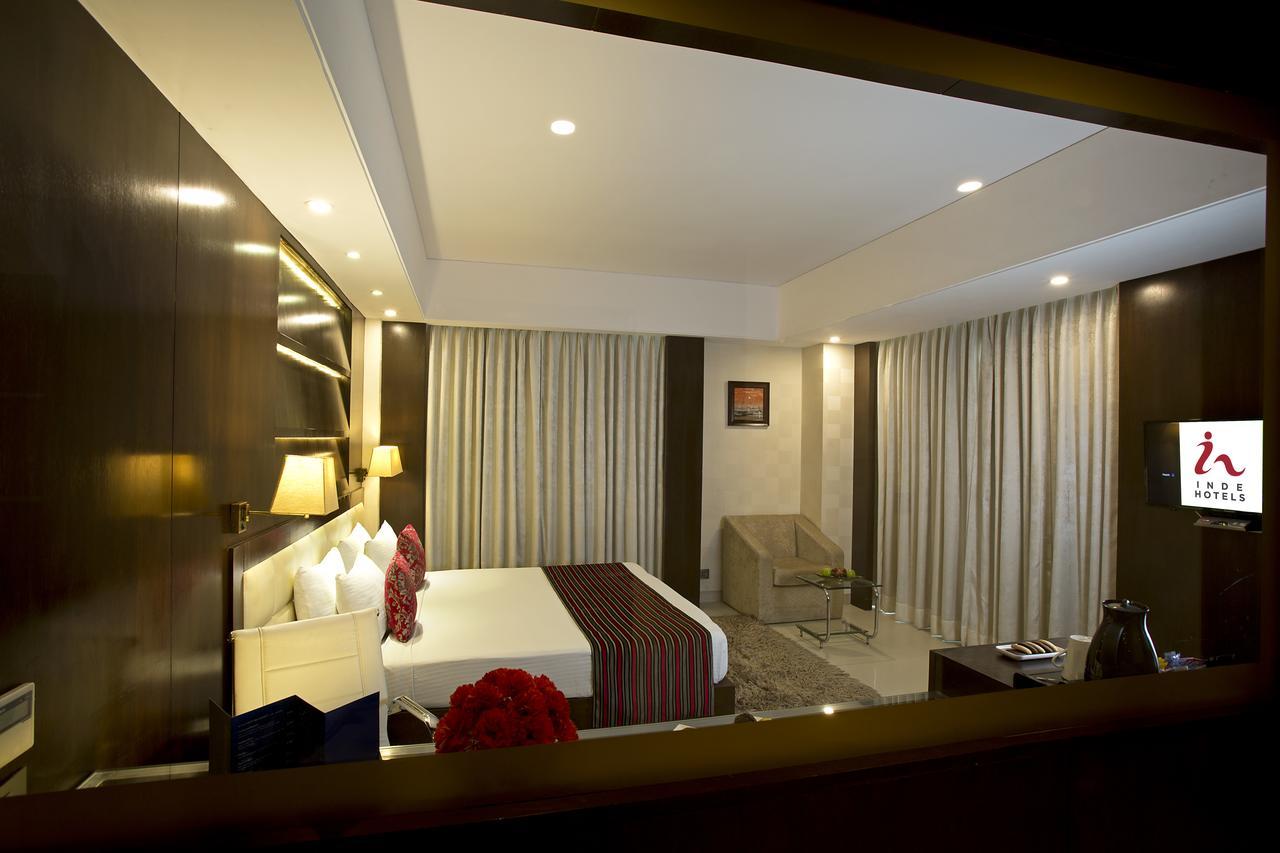 Inde Hotel Chattarpur Neu-Delhi Exterior foto