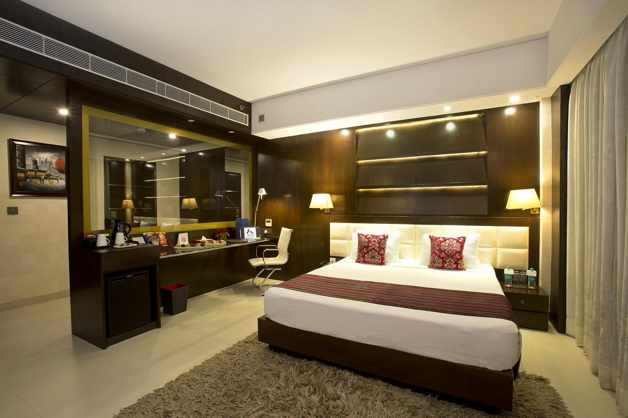 Inde Hotel Chattarpur Neu-Delhi Exterior foto
